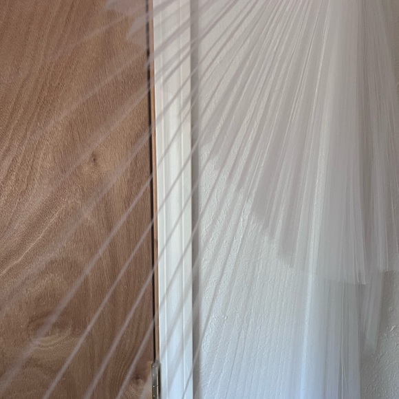 Wayfarer Bride NYC Handmade Pleated Veil - Picture 8 of 10